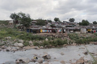 Südafrika - Illegale Müllentsorgung in Flüssen